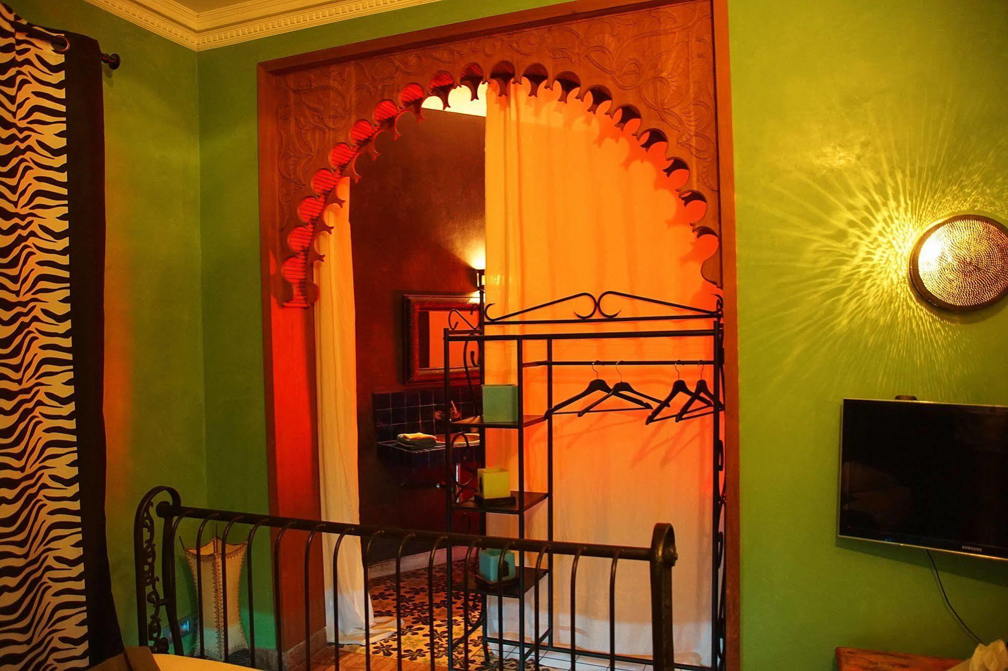 Hotel Riad Lüttich Exterior foto